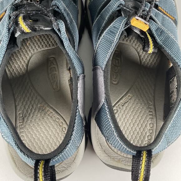 Keen Newport H2 Men’s Size 9.5 Blue Black Slip Sandals Waterproof Hiking Shoes - Picture 8 of 9